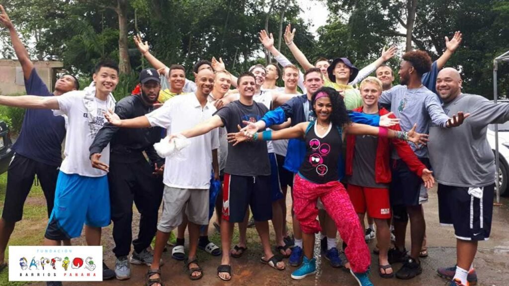 pearl fitness voluntariado en barrios panama